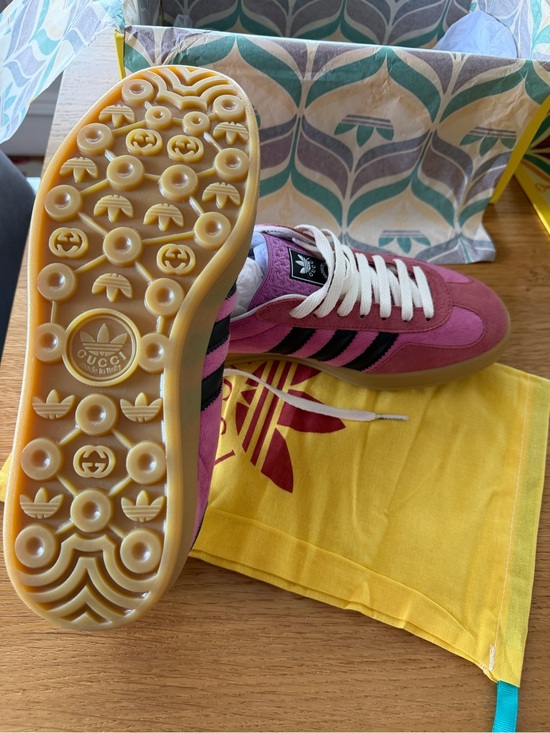 Gucci x Adidas Other - Adidas x Gucci Style Pink Suede Retro Trainer